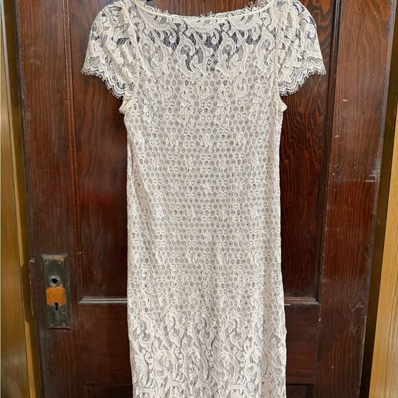 Diane Von Furstenberg Lace Midi Dress in Cream - Picture 5 of 6